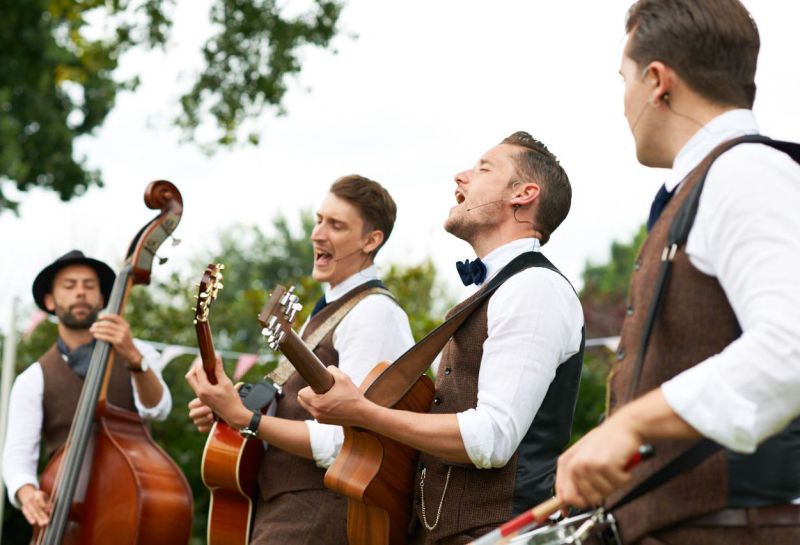 hire-wedding-bands